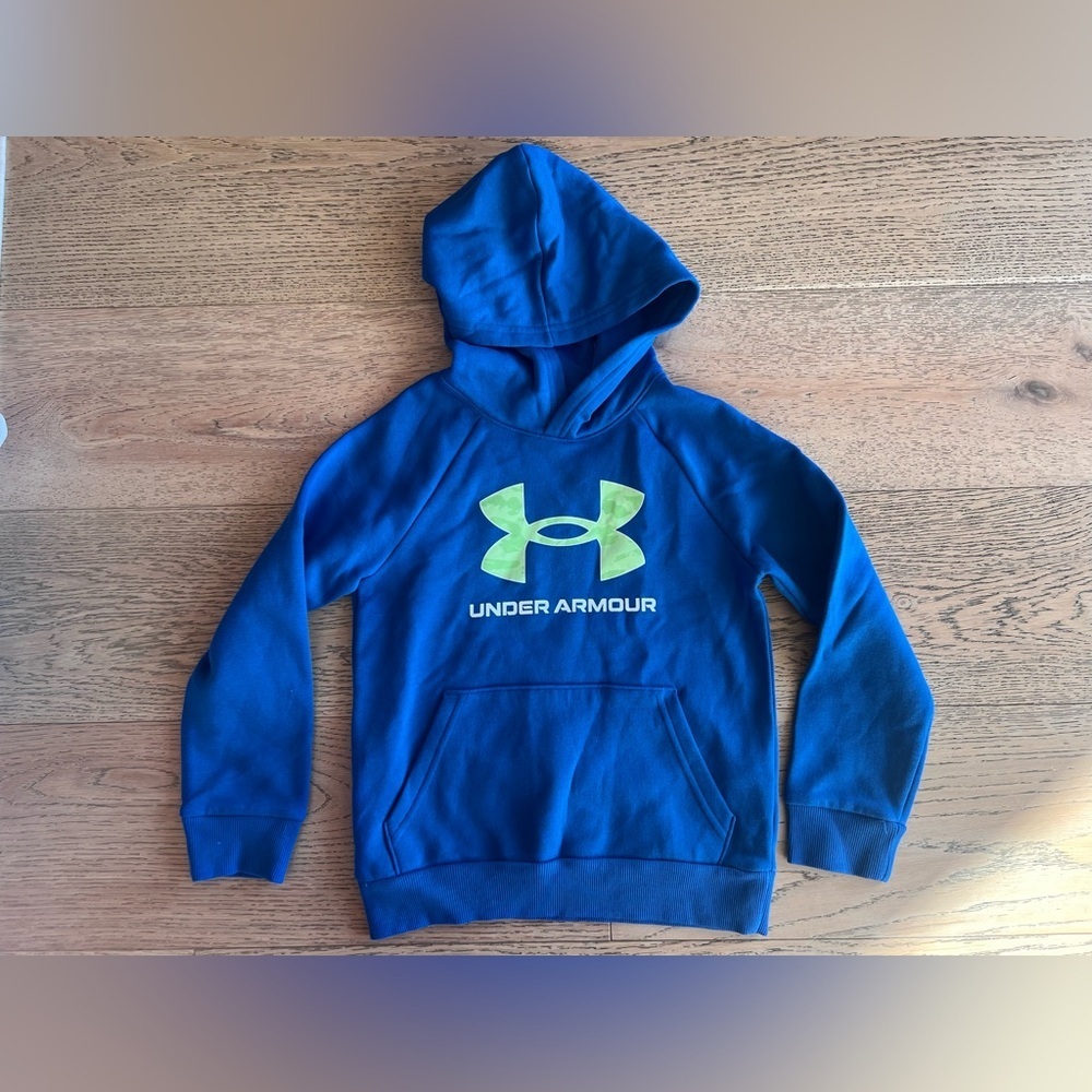 NWT: Under Armour Boy Rival Print Fill Graphic Hoodie Size 7